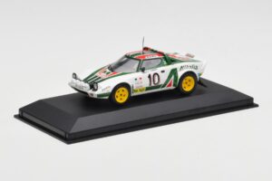 Lancia Stratos #10 Team Alitalia S. Munari / S. Maiga Rally Monte Carlo 1976 Minichamps 1:43 430761210 Metall – Bild 2 von 4