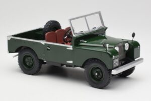 Land Rover 88 Series 1 Open Top Dunkelgrün MCG 1:18 MCG18367 Metall – Bild 2 von 6