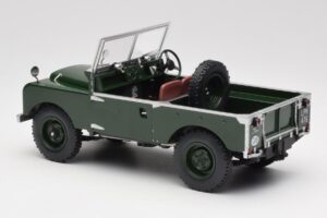Land Rover 88 Series 1 Open Top Dunkelgrün MCG 1:18 MCG18367 Metall – Bild 4 von 6