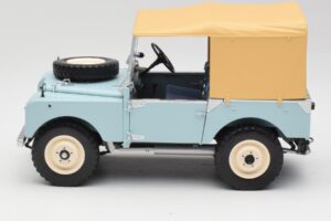Land Rover 88 Series I RAF Blue Minichamps 1:18 150168908 Metall – Bild 4 von 8