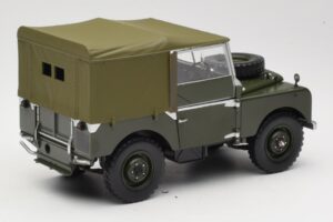 Land Rover 88 Series I Matt Green Minichamps 1:18 150168909 Metall – Bild 3 von 8