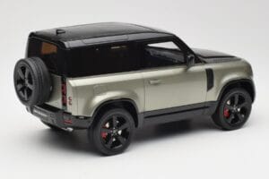 Land Rover Defender 90 HSE P400 L663 Pangea Green Metallic GT Spirit 1:18 GT517 Resin – Bild 2 von 6