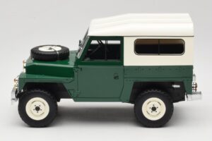 Land Rover Lightweight Series III Hard Top Dunkelgrün BoS Models 1:18 BOS355 Resin – Bild 3 von 6