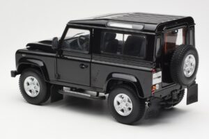 Land Rover Defender 90 Santorini Schwarz Metallic Kyosho 1:18 08901BK Metall – Bild 7 von 8