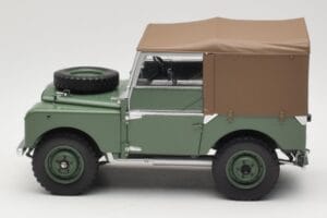Land Rover Series 1 88 Grün Minichamps 1:18 150168912 Metall – Bild 4 von 8