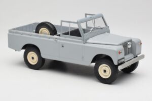 Land Rover Series II 109 Pickup Grau MCG 1:18 MCG18092 Metall – Bild 4 von 6