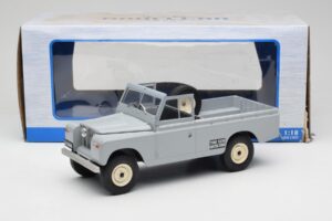 Land Rover Series II 109 Pickup Grau MCG 1:18 MCG18092 Metall – Bild 6 von 6