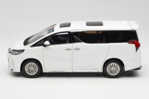 Lexus LM300h White Pearl Kyosho 1:18 08963WP Metall – Bild 4 von 8