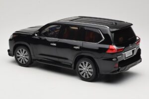 Lexus LX570 J200 Schwarz LCD 1:18 LCD18010-BL Metall – Bild 7 von 8
