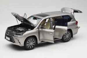 Lexus LX570 Sonic Titanium Kyosho 1:18 08955T Metall – Bild 2 von 8