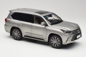 Lexus LX570 Sonic Titanium Kyosho 1:18 08955T Metall – Bild 6 von 8
