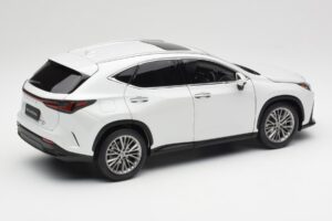 Lexus NX450h+ AZ20 Weiss Kyosho 1:18 08968Q Resin – Bild 3 von 8
