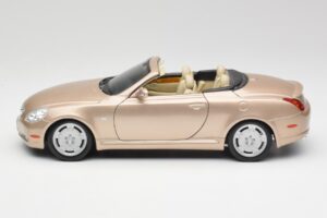 Lexus SC430 Beige Maisto 1:18 31629 Metall – Bild 4 von 8