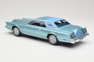 Lincoln Continental Mark V Blue Metallic MCG 1:18 MCG18369 Metall – Bild 5 von 6