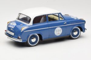 Lloyd Alexander TS #234 Blau Revell 1:18 08463 Metall – Bild 3 von 8