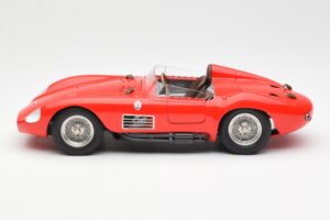 Maserati 300S Rot CMC 1:18 M-105 Metall – Bild 3 von 6