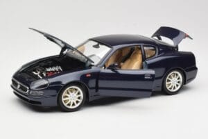 Maserati 3200 GT Schwarz Bburago 1:18 3371 Metall – Bild 2 von 8