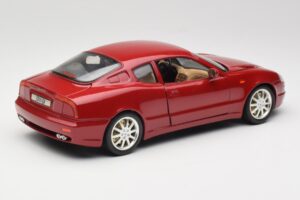 Maserati 3200 GT Dunkelrot Bburago 1:18 3341-M2 Metall – Bild 3 von 8