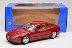 Maserati 3200 GT Dunkelrot Bburago 1:18 3341-M2 Metall – Bild 8 von 8