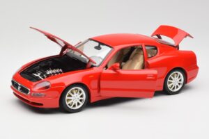 Maserati 3200 GT Rot Bburago 1:18 3341 Metall – Bild 2 von 8
