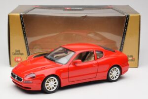 Maserati 3200 GT Rot Bburago 1:18 3341 Metall – Bild 8 von 8
