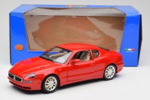 Maserati 3200 GT Rosso Mondiale Bburago 1:18 3341-M1 Metall – Bild 8 von 8