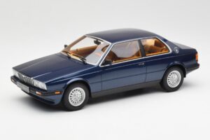 Maserati Biturbo Coupe Dunkelblau Metallic Minichamps 1:18 107123500 Metall