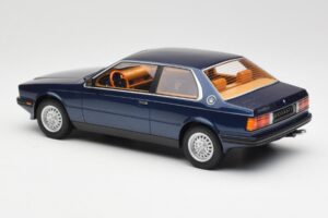 Maserati Biturbo Coupe Dunkelblau Metallic Minichamps 1:18 107123500 Metall – Bild 5 von 6