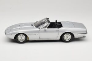 Maserati Ghibli Spyder Silber Minichamps 1:18 100122330 Metall – Bild 4 von 7
