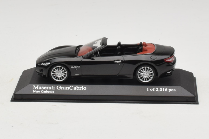 Maserati GranCabrio Schwarz Metallic Minichamps 1:43 400123930 Metall