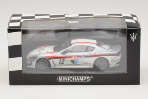 Maserati GranTurismo MC GT4 #12 Sperati / La Mazza Maserati MC 2010 Minichamps 1:43 400101212 Metall – Bild 5 von 5
