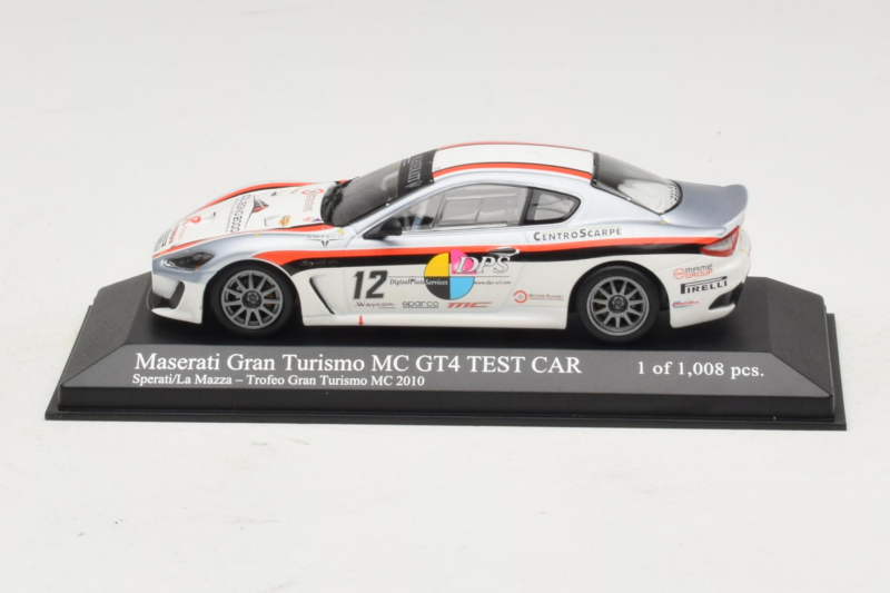Maserati GranTurismo MC GT4 #12 Sperati / La Mazza Maserati MC 2010 Minichamps 1:43 400101212 Metall