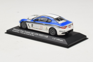 Maserati GranTurismo MC GT4 #9 Moncada / Petrini Maserati MC 2010 Minichamps 1:43 400101209 Metall – Bild 3 von 5