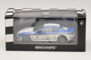 Maserati GranTurismo MC GT4 #9 Moncada / Petrini Maserati MC 2010 Minichamps 1:43 400101209 Metall – Bild 4 von 5