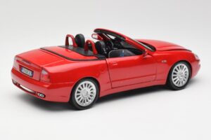 Maserati GT Spyder Rot Bburago 1:18 34097 Metall – Bild 3 von 8