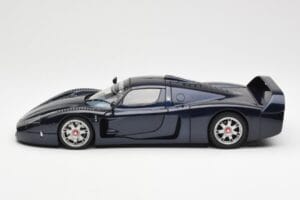 Maserati MC12 Road Car Blau Metallic AUTOart 1:18 75802 Metall – Bild 4 von 8