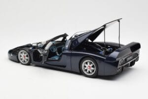 Maserati MC12 Road Car Blau Metallic AUTOart 1:18 75802 Metall – Bild 5 von 8