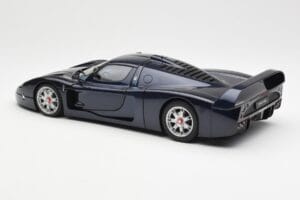 Maserati MC12 Road Car Blau Metallic AUTOart 1:18 75802 Metall – Bild 7 von 8