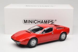 Maserati Merak Rot Minichamps 1:18 107123761 Resin – Bild 6 von 6