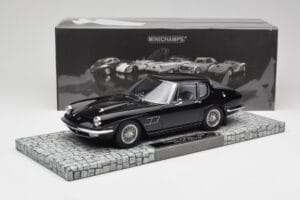 Maserati Mistral Schwarz Minichamps 1:18 107123421 Resin – Bild 6 von 6