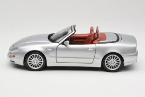 Maserati Spyder Silber Maisto 1:18 31667 Metall – Bild 4 von 8