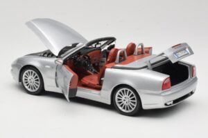 Maserati Spyder Silber Maisto 1:18 31667 Metall – Bild 5 von 8