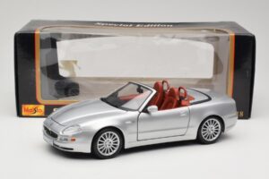 Maserati Spyder Silber Maisto 1:18 31667 Metall – Bild 8 von 8
