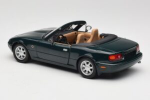 Mazda MX-5 NA Emerald Green Gate 1:18 01017 Metall – Bild 7 von 8