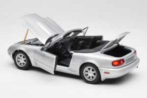 Mazda MX-5 Miata NA Highlight Silber Gate 1:18 1015 Metall – Bild 5 von 8