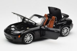 Mazda MX-5 NC Roadster Retractable Hardtop US Spec Schwarz AUTOart 1:18 75971 Metall – Bild 3 von 10