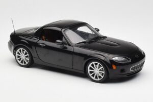 Mazda MX-5 NC Roadster Retractable Hardtop US Spec Schwarz AUTOart 1:18 75971 Metall – Bild 8 von 10