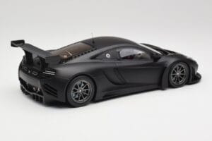 McLaren 12C GT3 Carbon Matt Schwarz Minichamps 1:18 151121390 Metall – Bild 2 von 6