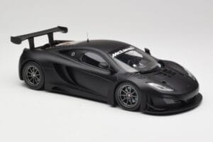 McLaren 12C GT3 Carbon Matt Schwarz Minichamps 1:18 151121390 Metall – Bild 4 von 6