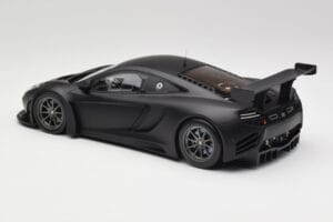 McLaren 12C GT3 Carbon Matt Schwarz Minichamps 1:18 151121390 Metall – Bild 5 von 6